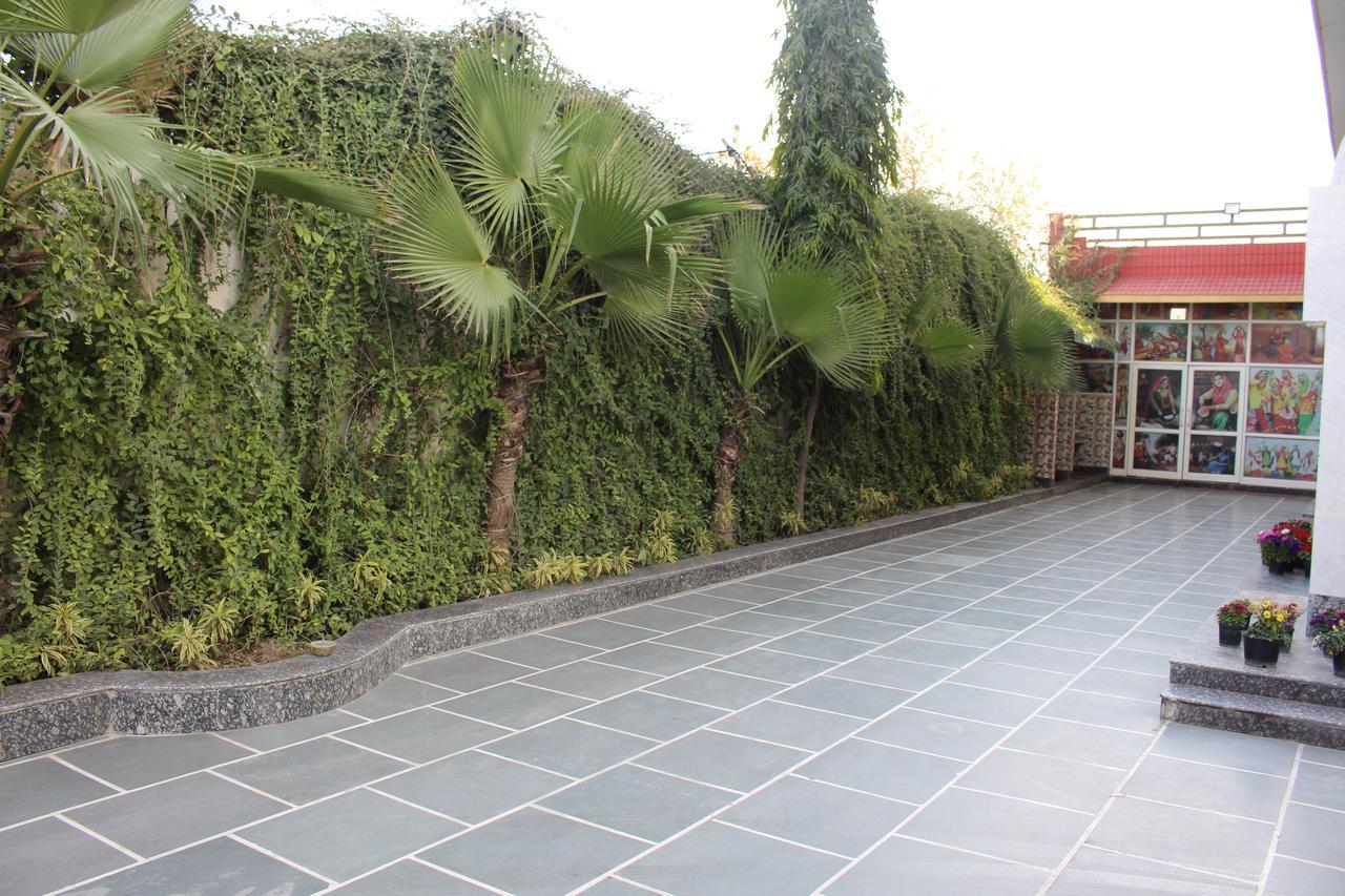 Primrose Hotel And Restaurant โซนีปัต ภายนอก รูปภาพ
